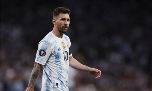 比亚迪亮相2025东京车展 全球首发K